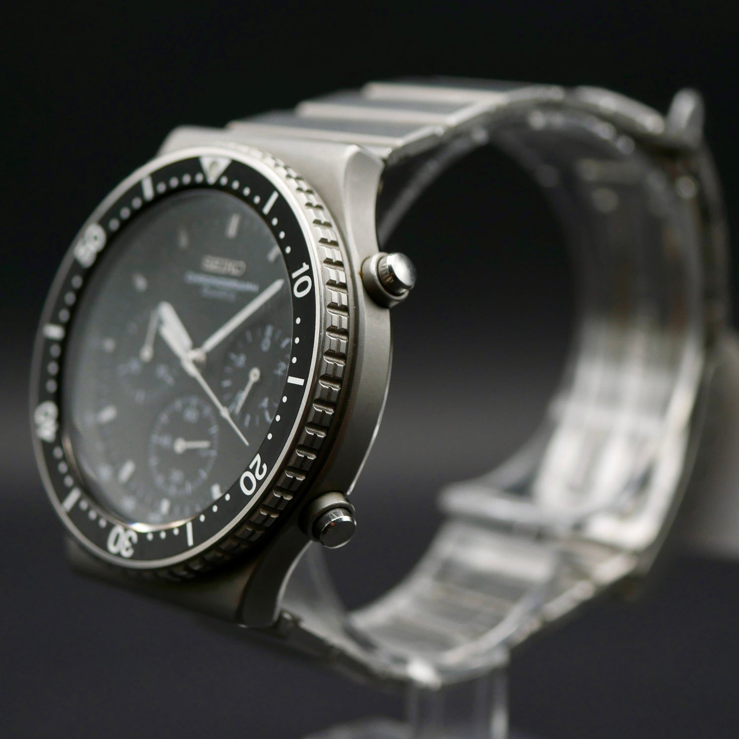 Seiko 7a28-7040