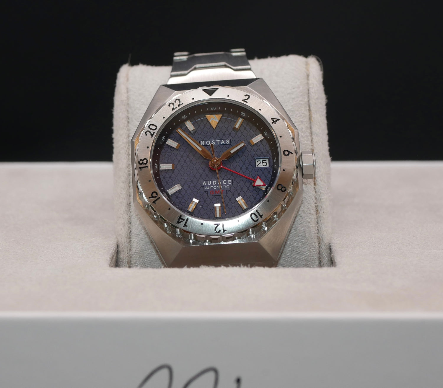 Nostas AUDACE GMT