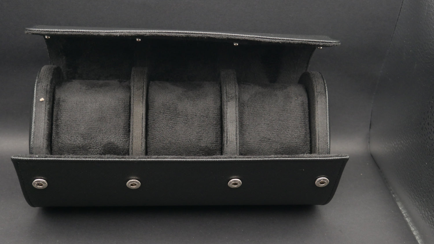 PORTAOROLOGI IN POLIURETANO E MICROFIBRA 3 POSTI NERO