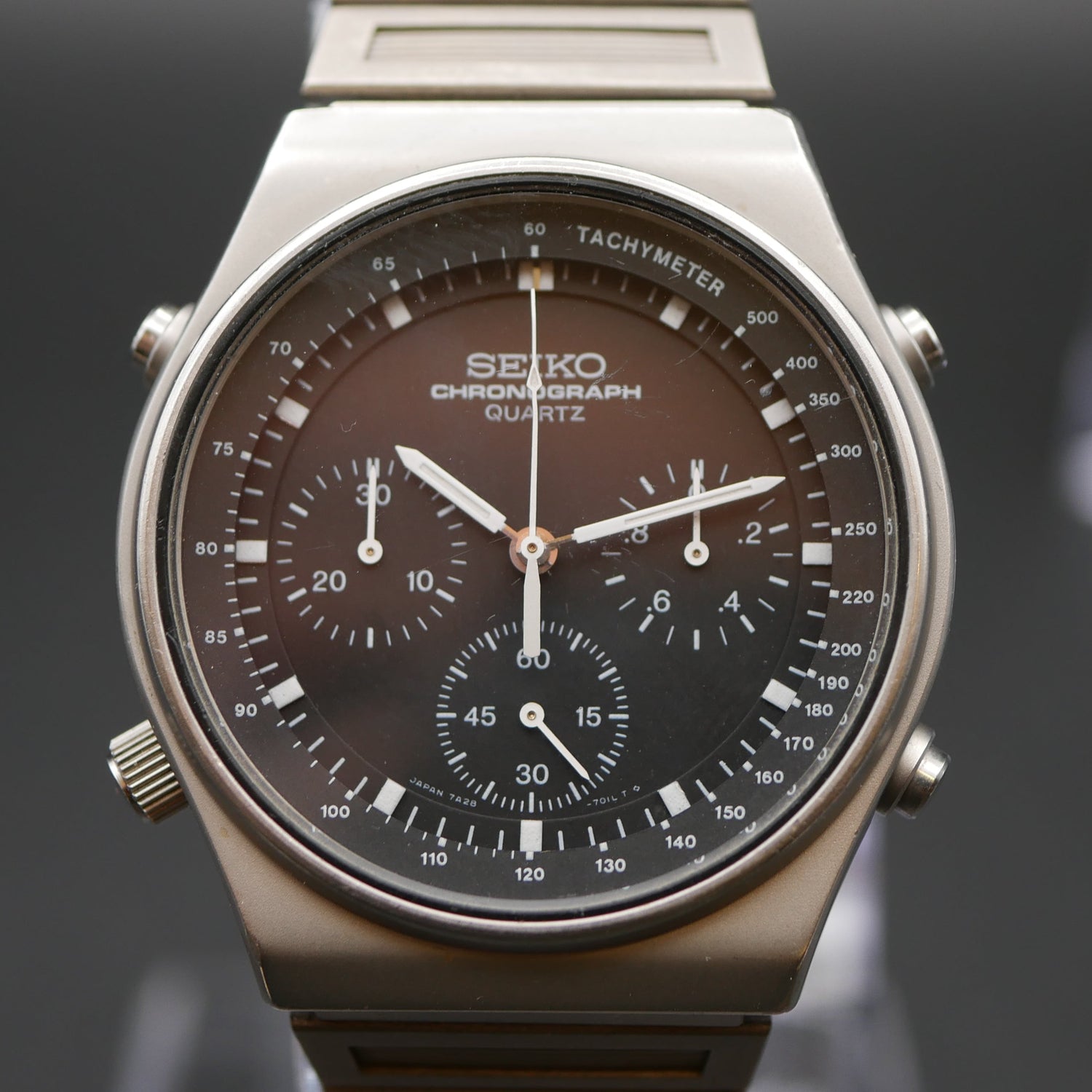 SEIKO 7A28-701A