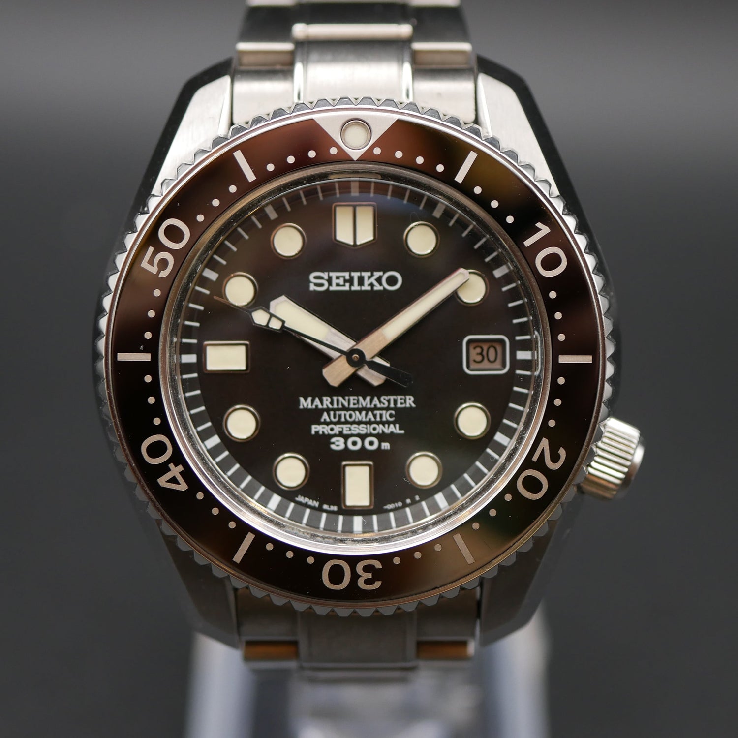 SEIKO MARINEMASTER 300 SBDX 017