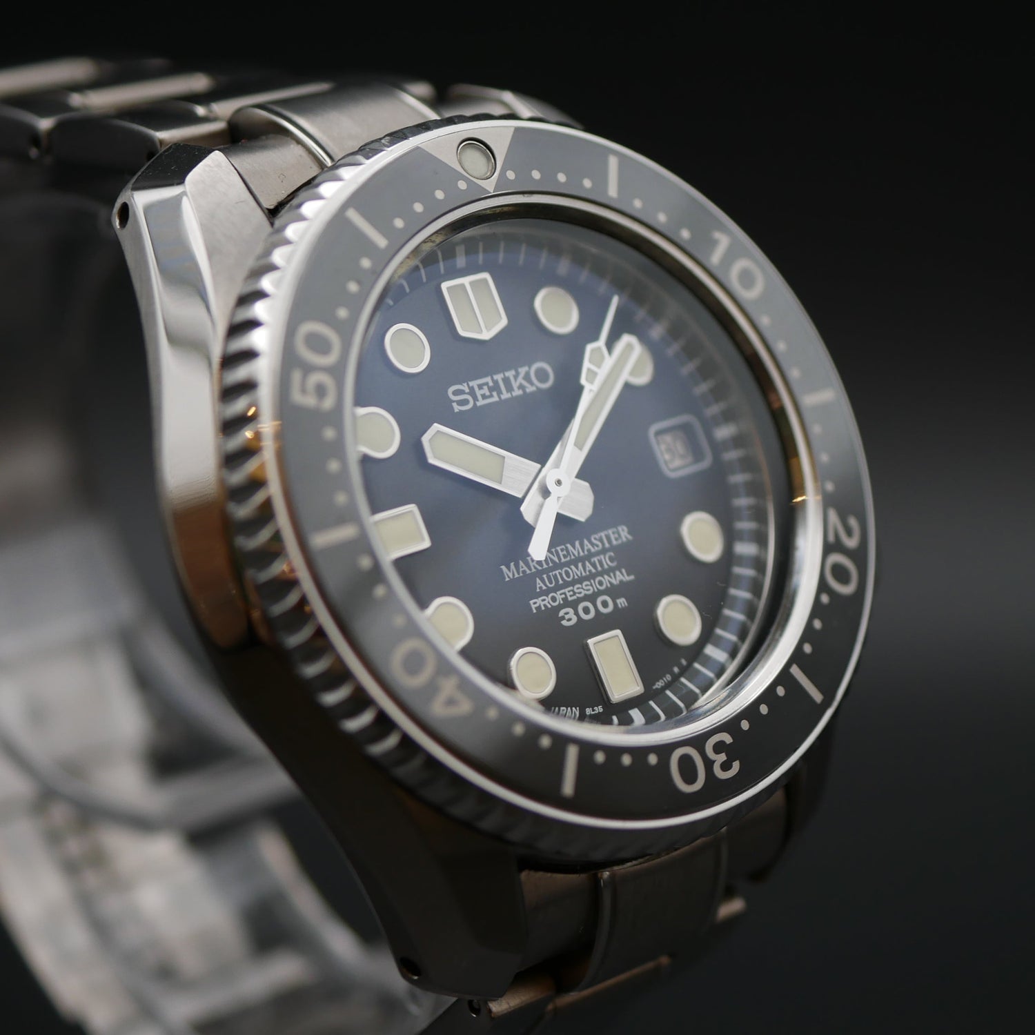 SEIKO MARINEMASTER 300 SBDX 017